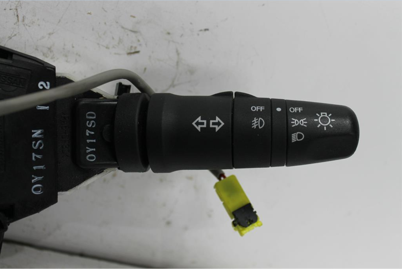 Used Nissan, Xtrail Combination Switch Flasher Switch 1 Plug Type T31 09/07 02/12 2011 – image 1 - All Good Parts