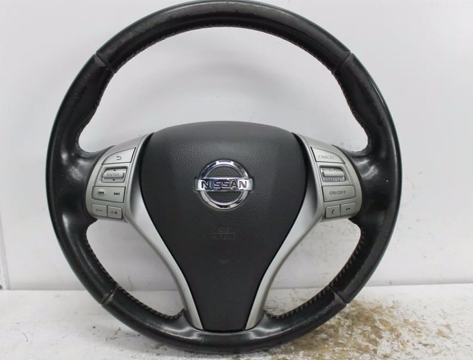 Used Nissan, Qashqai Steering Wheel Leather J11 06/14 07/21 2015 – image 1 - All Good Parts