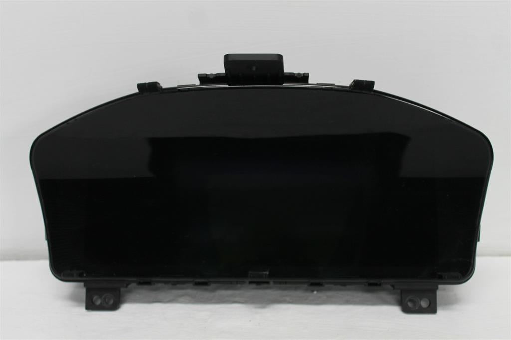 Used Ssangyong, Rexton Instrument Cluster Y400 10/18 2023 – image 1 - All Good Parts