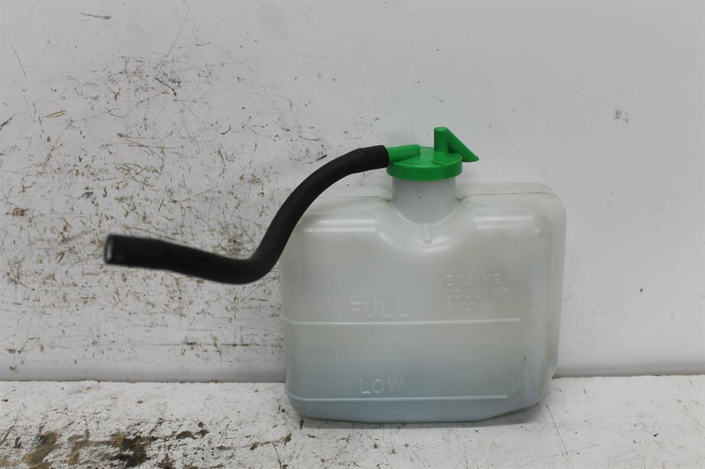 Used Suzuki, Swift Overflow Bottle Fz 08/10 03/17 2012 – image 1 - All Good Parts