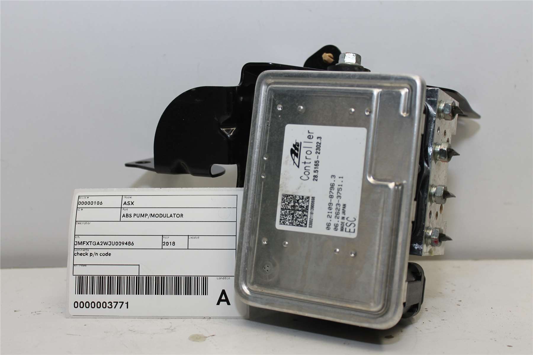 Used Mitsubishi, ASX Abs Pump/Modulator Xa Xd P/N 4670B707 05/10 2018 – image 1 - All Good Parts