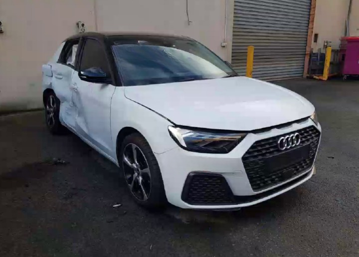 Used Audi, A1 Right Headlamp , Led Type, Gb, 01/19 – main images - All Good Parts