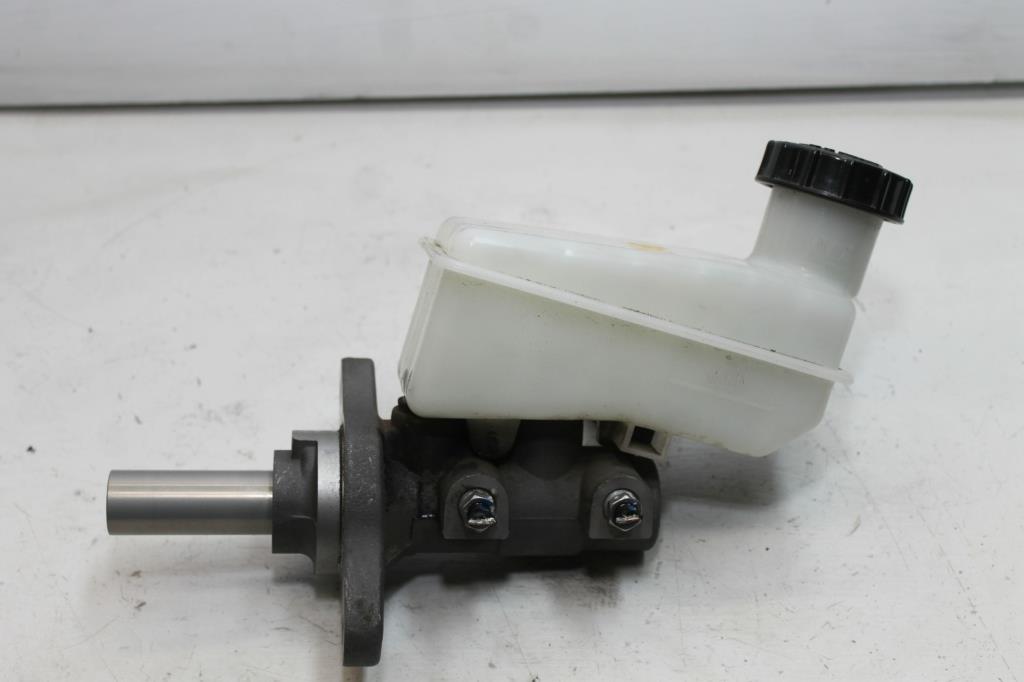 Used LDV, T60 Master Cylinder Sk8C 07/17 2018 – image 1 - All Good Parts