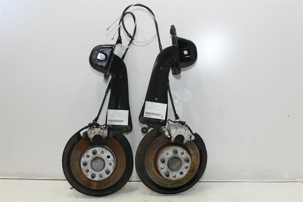 Used Volkswagen, Golf Right Rear Hub Assembly Gen 6 Fwd 30Mm 10/08 05/15 2009 – image 1 - All Good Parts