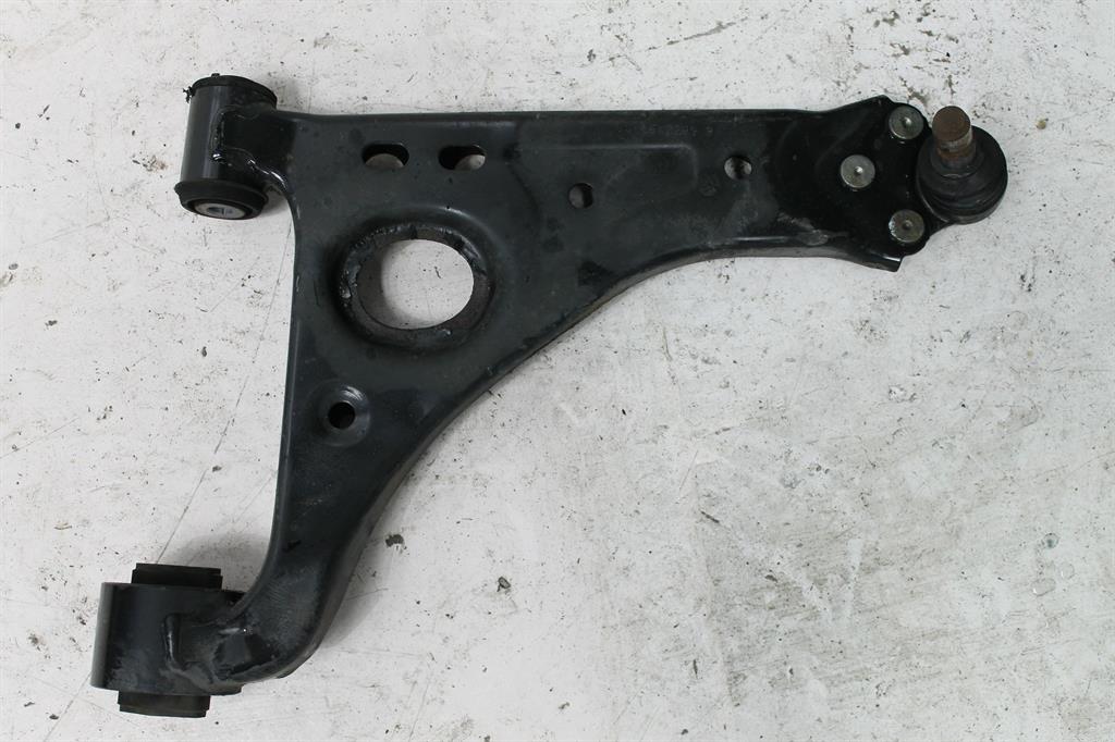 Used Holden, Trax Right Front Lower Control Arm Tj Series 08/13 12/20 2017 – image 1 - All Good Parts