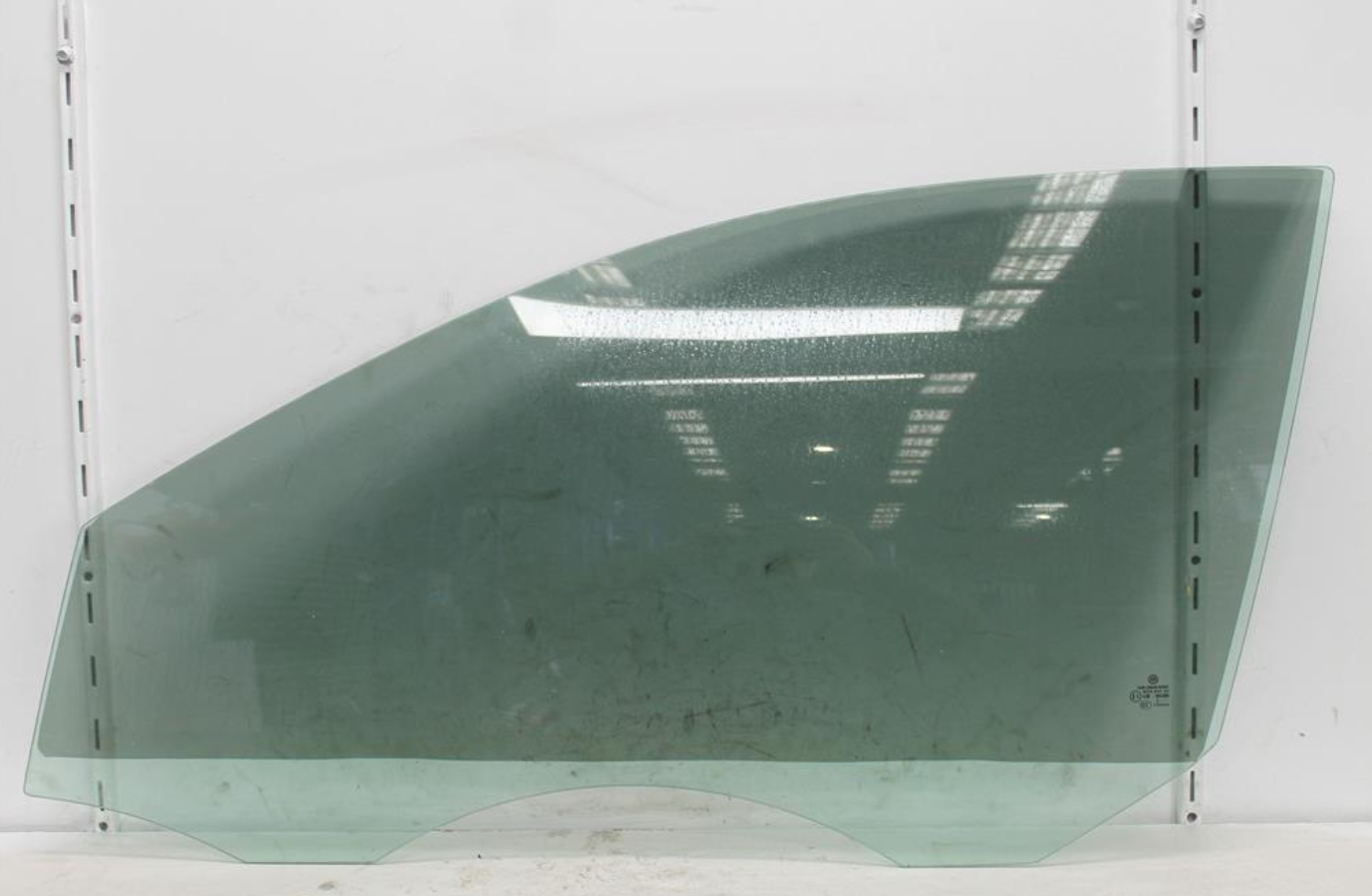 Used Volkswagen, Jetta Left Front Door Window 1B 02/11 12/17 2013 – image 1 - All Good Parts