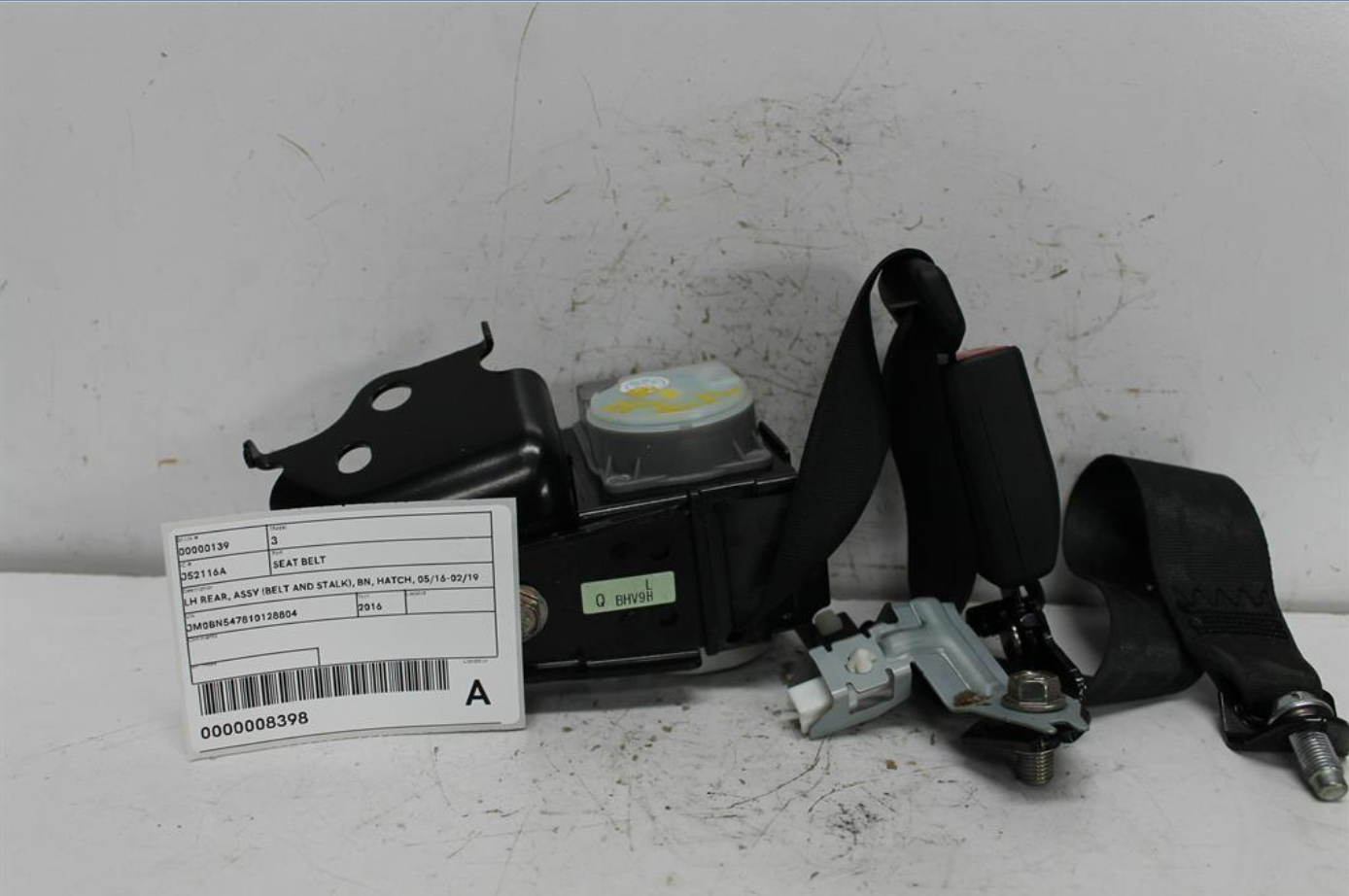Used Mazda, 3 Seat Belt Lh Rear Assy (Belt And Stalk) Bn Hatch 05/16 02/19 2016 – image 1 - All Good Parts