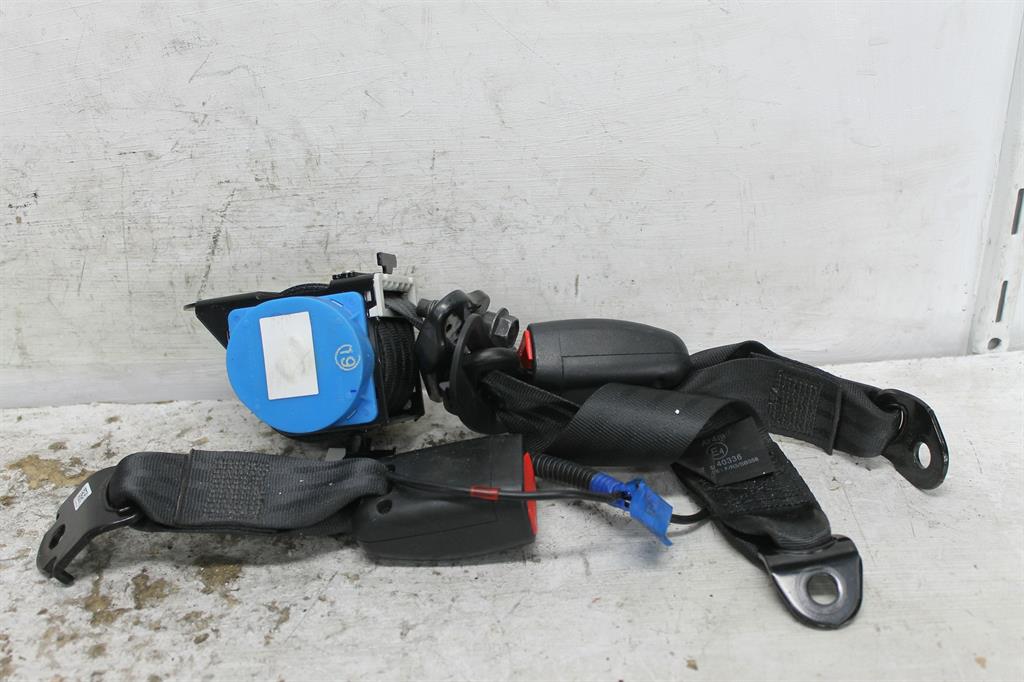 Used Hyundai, Accent Seat Belt Rh Rear Assy (Belt And Stalk) Rb Hatch 05/11 12/19 2017 – image 1 - All Good Parts