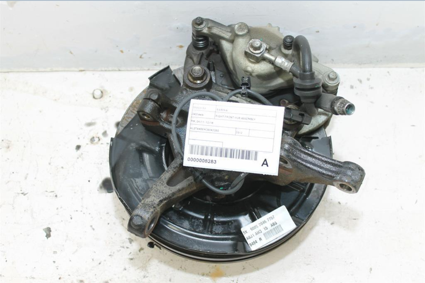Used Holden, Barina Right Front Hub Assembly Tm 09/11 12/18 2012 – image 1 - All Good Parts