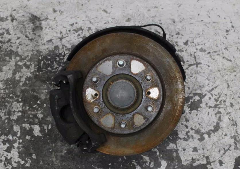 Used Mitsubishi, Triton Right Front Hub Assembly Ml Mn Mq 2Wd Abs Type 07/06 10/18 2011 – image 1 - All Good Parts