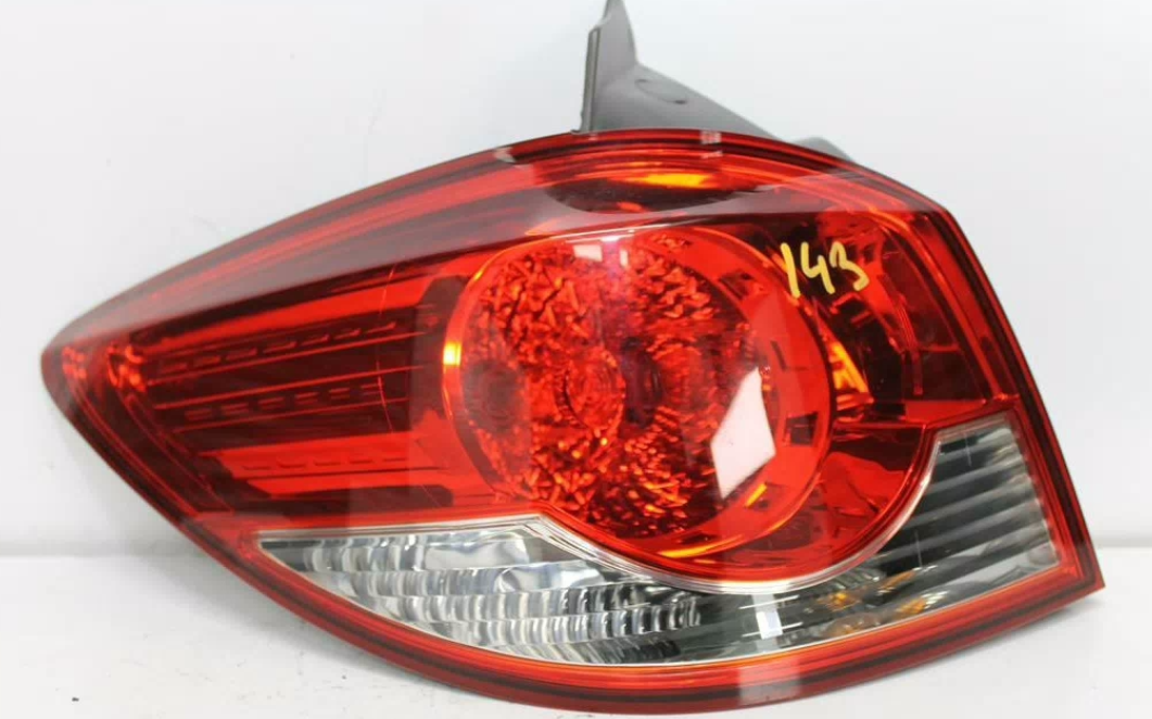 Used Holden, Cruze Left Taillight Jh Hatch In Body 03/11 01/17 2012 – image 1 - All Good Parts
