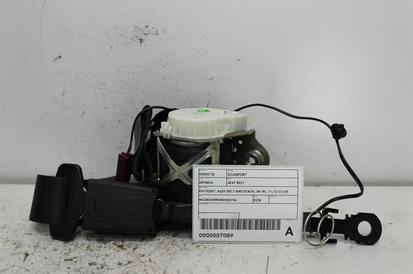 Used Ford, Ecosport Seat Belt Rh Front Assy (Belt And Stalk) Bk Bl 11/13 01/20 2014 – image 1 - All Good Parts