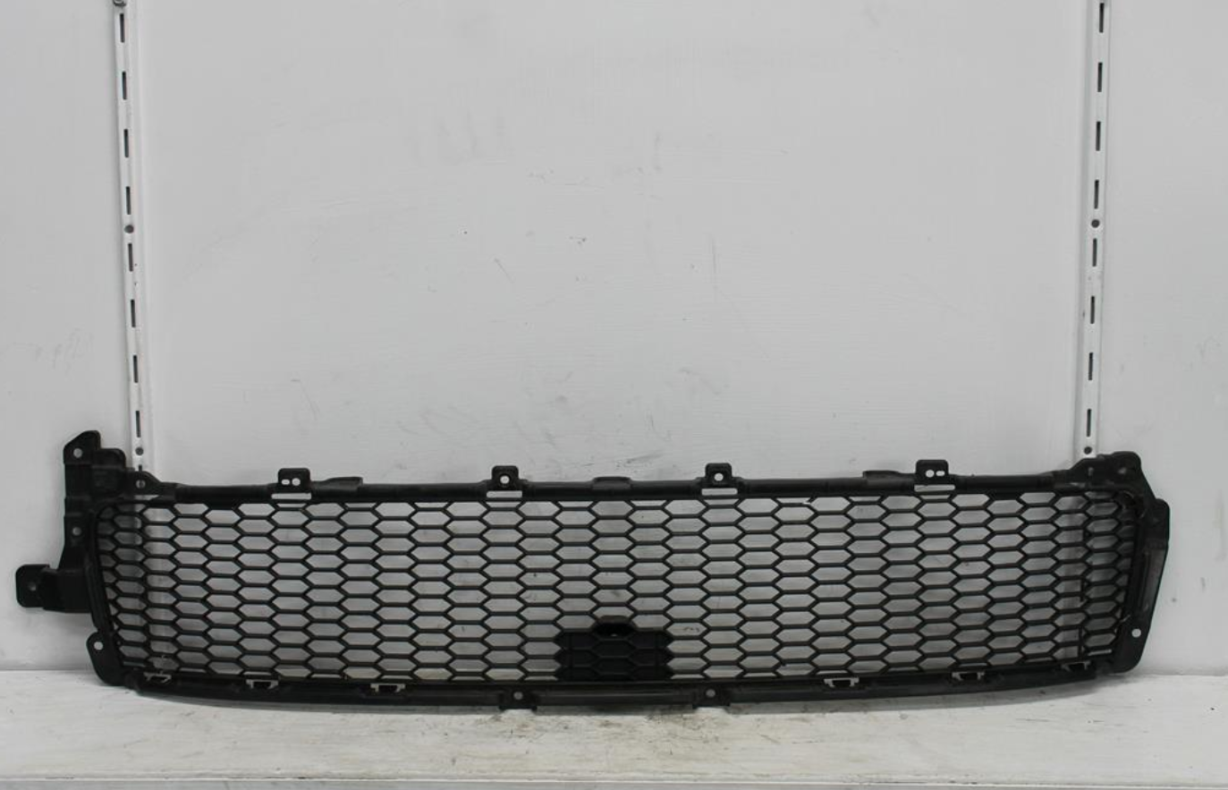 Used Mitsubishi, Outlander Grille Bumper Grille Zh 09/09 10/12 2012 – image 1 - All Good Parts