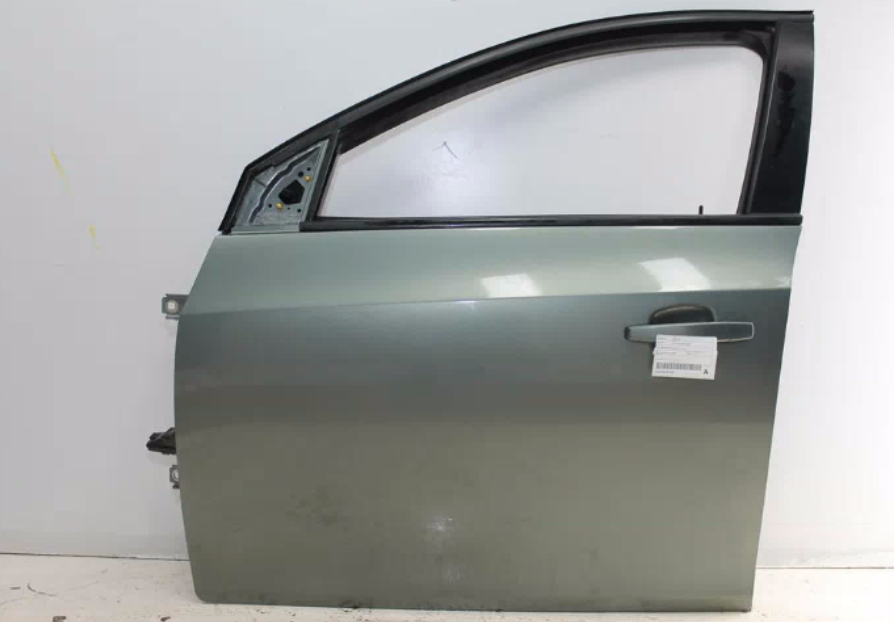 Used Holden, Cruze Left Front Door Jh Sedan/Hatch 03/11 01/17 2015 – image 1 - All Good Parts