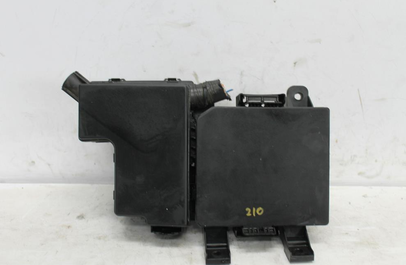 Used Renault, Koleos Fuse Box H45 11/11 08/13 2012 – image 1 - All Good Parts