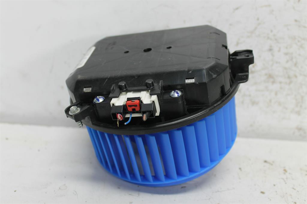 Used Holden, Equinox Heater Fan Motor Eq 09/17 12/20 2019 – image 1 - All Good Parts