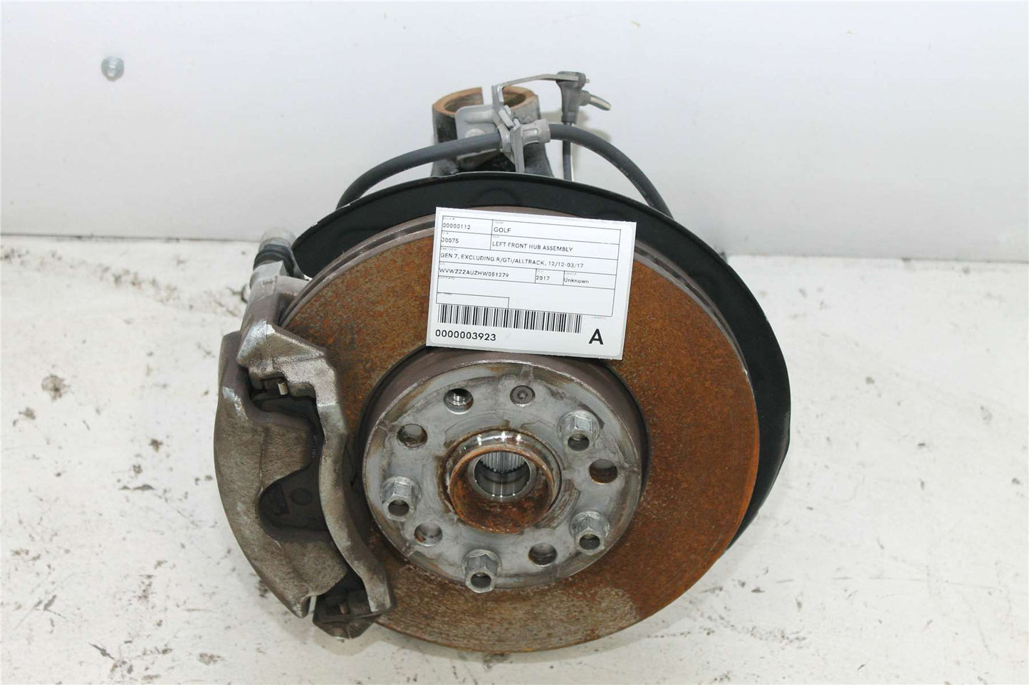 Used Volkswagen, Golf Left Front Hub Assembly Gen 7 Excluding R/Gti/Alltrack 12/12 03/17 2017 – image 1 - All Good Parts