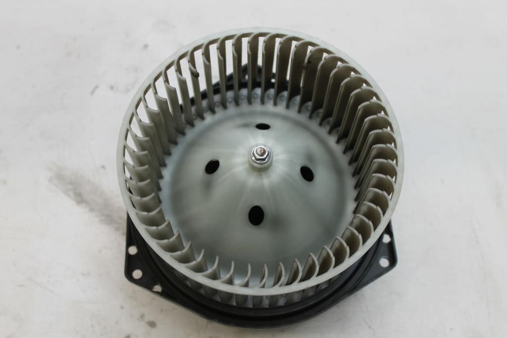 Used LDV, T60 Heater Fan Motor Sk8C 07/17 2018 – image 1 - All Good Parts