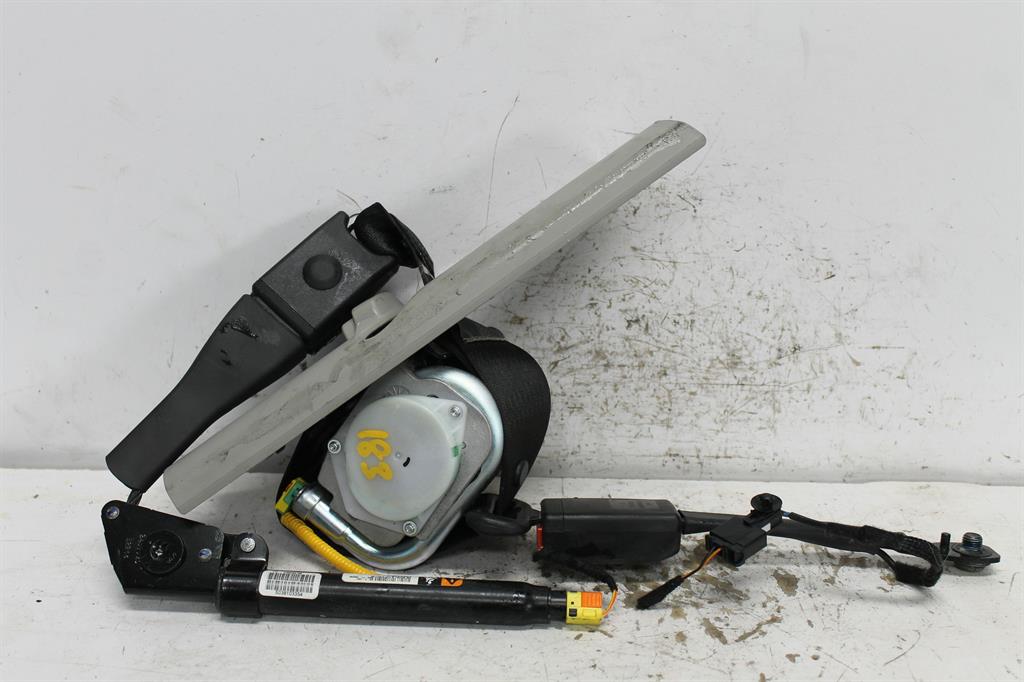 Used Holden, Trax Seat Belt Rh Front Assy (Belt And Stalk) Tj Series 08/13 09/16 2015 – image 1 - All Good Parts