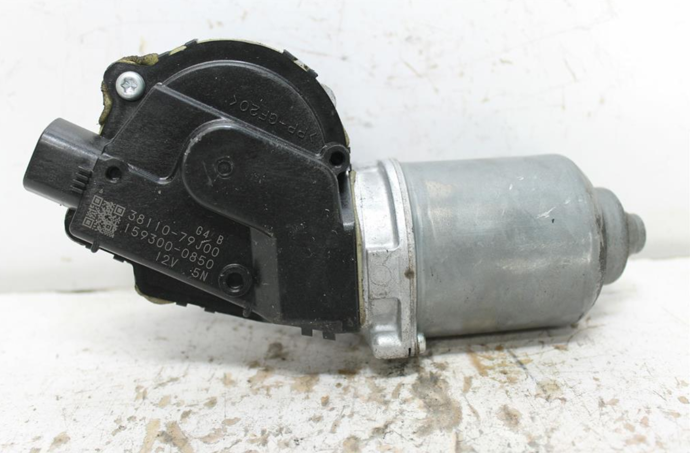 Used Suzuki, Kizashi Wiper Motor Front Fr 12/09 01/17 2011 – image 1 - All Good Parts
