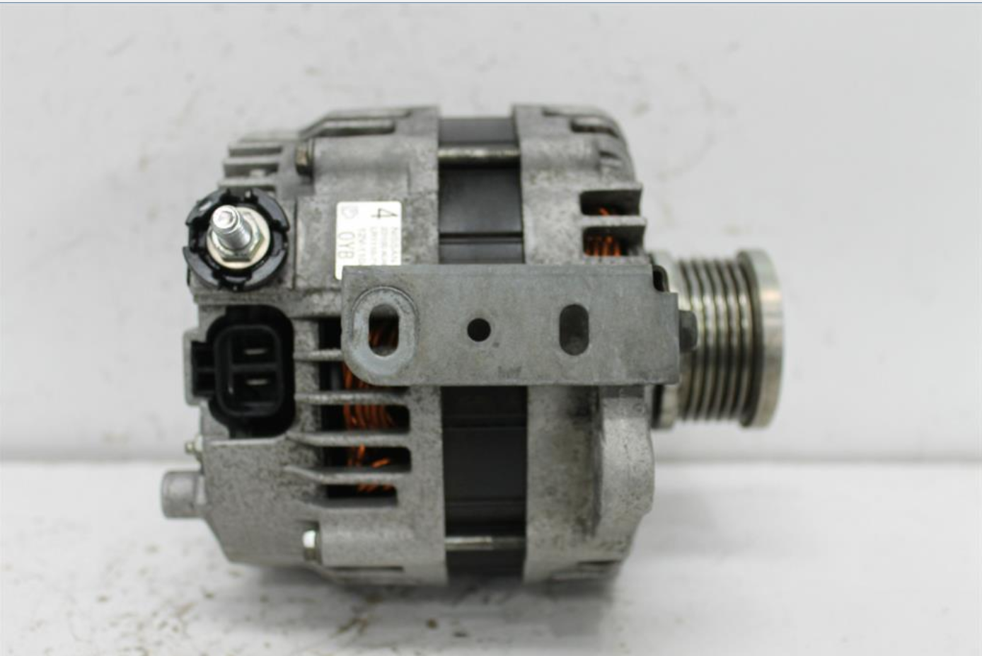 Used Nissan, Xtrail Alternator Petrol 2.5 Qr25De Hitachi P/N 23100Au40D T31 09/07 04/11 2011 – image 1 - All Good Parts
