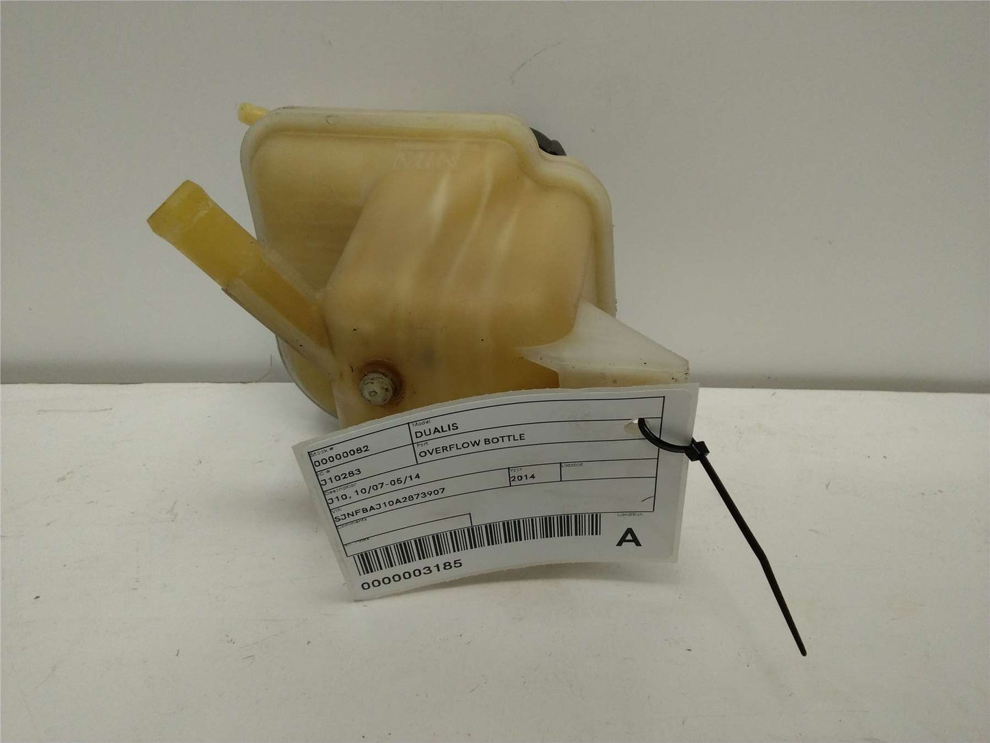 Used Nissan, Dualis Overflow Bottle J10 10/07 05/14 2014 – image 1 - All Good Parts