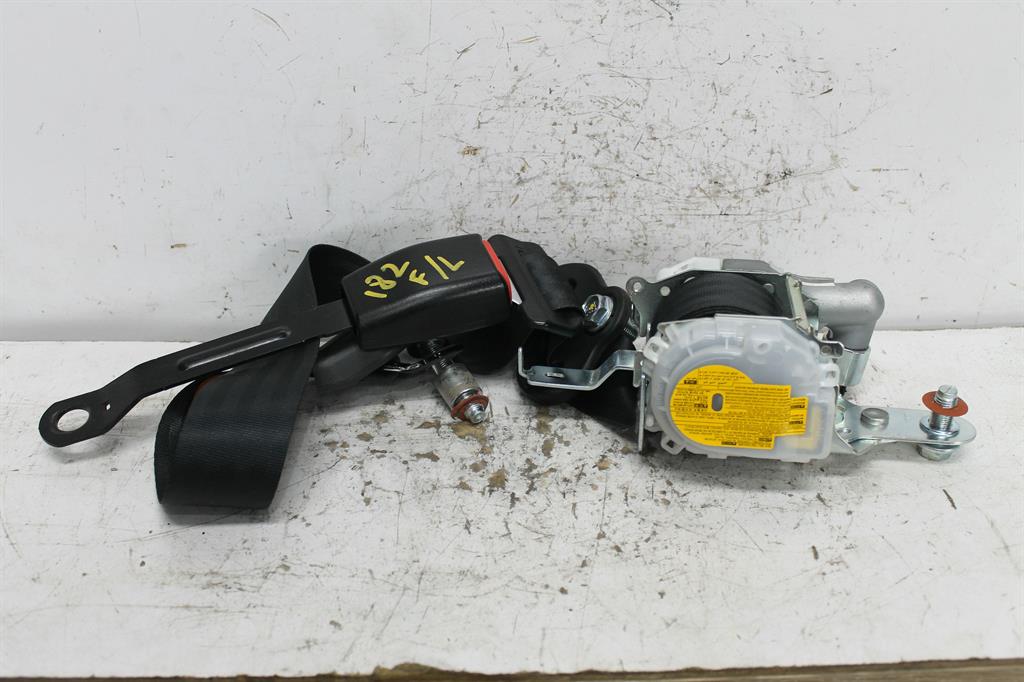 Used Ssangyong, Actyon Seat Belt Lh Front Assy (Belt And Stalk) 100 150 Series 01/05 01/17 2012 – image 1 - All Good Parts
