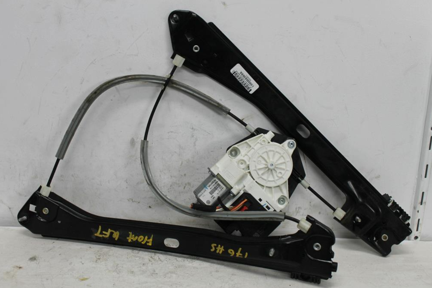 Used Volkswagen, Jetta Left Front Window Reg/Motor 1B 02/11 12/17 2013 – image 1 - All Good Parts