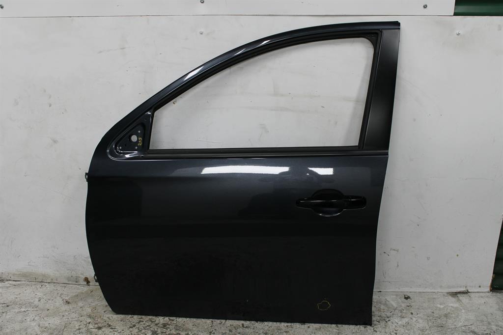 Used Mitsubishi, Triton Left Front Door Mq Mr Single/Dual Cab 03/15 10/23 2021 – image 1 - All Good Parts