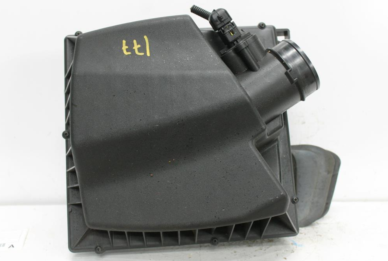 Used Holden, Cruze Air Cleaner/Box Jh 1.4 Turbo Petrol 19Un 03/11 01/17 2011 – image 1 - All Good Parts