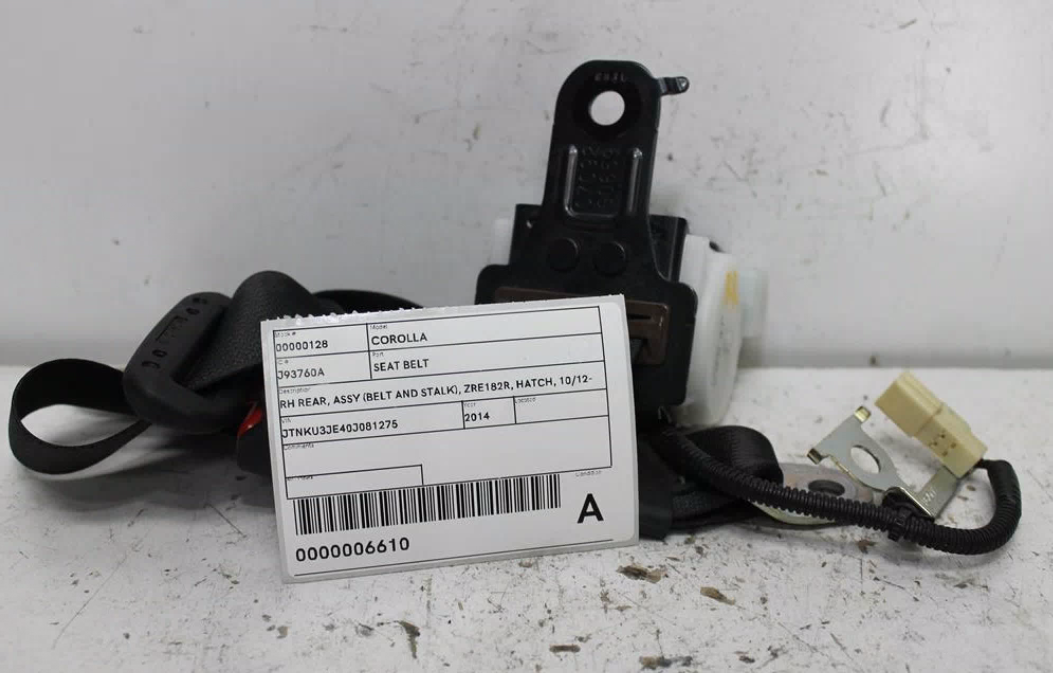 Used Toyota, Corolla Seat Belt Rh Rear Assy (Belt And Stalk) Zre182R Hatch 10/12 03/15 2014 – image 1 - All Good Parts