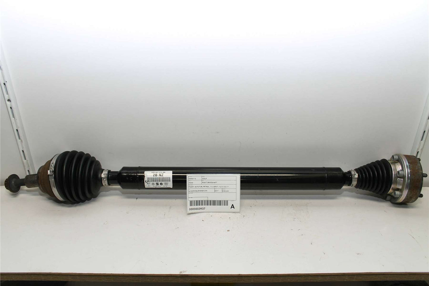 Used Volkswagen, Golf Right Driveshaft Front Auto T/M Petrol 1.4 Gen 7 12/12 03/17 2017 – image 1 - All Good Parts