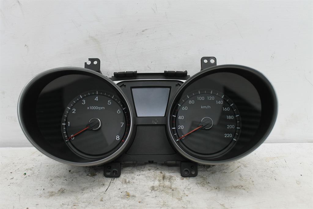 Used Hyundai, IX35 Instrument Cluster Petrol Auto T/M Active/Elite/Highlander Lm Series 11/09 01/16 2010 – image 1 - All Good Parts
