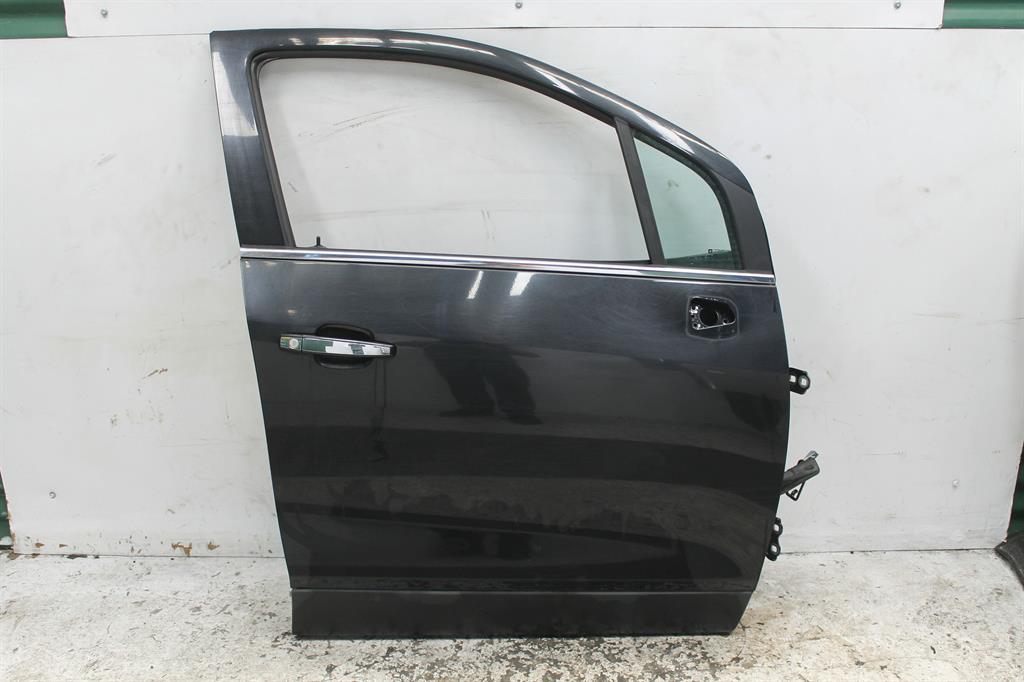 Used Holden, Trax Right Front Door Tj Series 08/13 12/20 2013 – image 1 - All Good Parts
