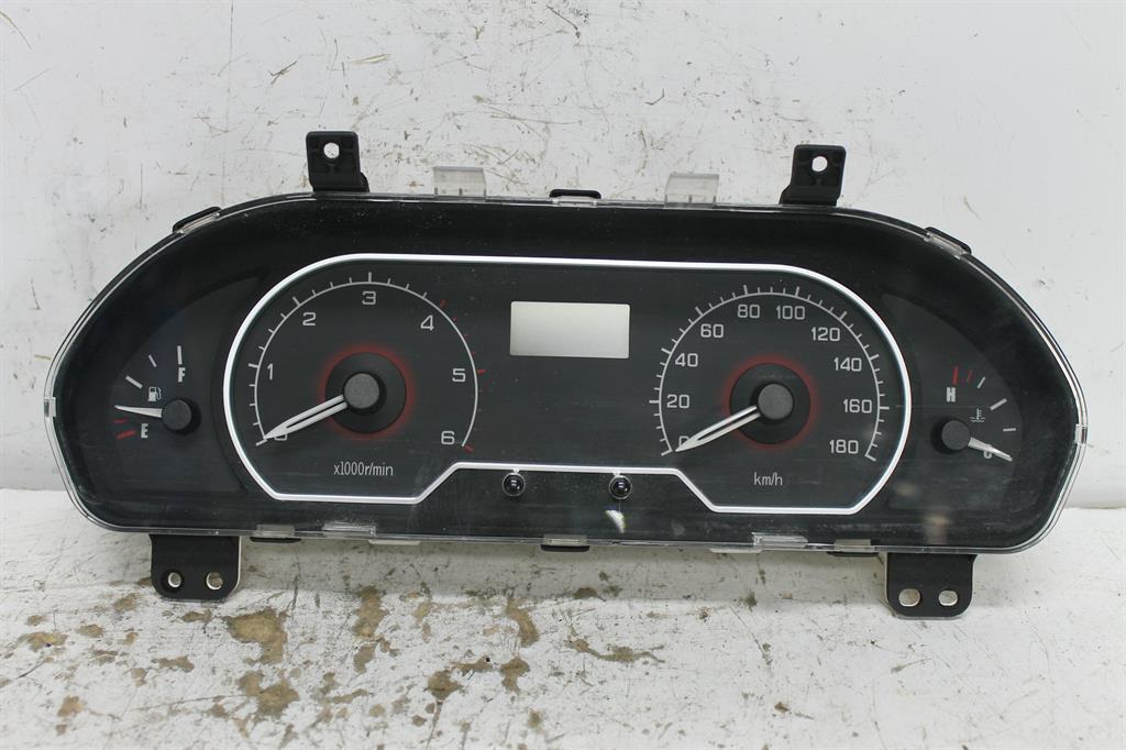 Used LDV, V80 Instrument Cluster 2.5 Auto T/M 01/13 2016 – image 1 - All Good Parts