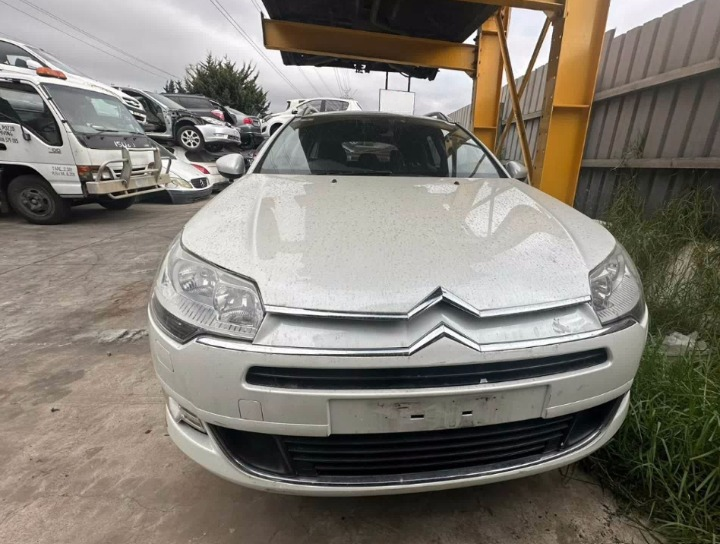 Citroen, C5 Right Headlamp , X7, Halogen Type, 09/08-12/11