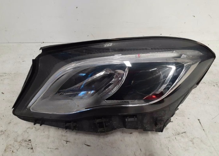 Used Volkswagen, Amarok Left Headlamp , 2H, Xenon Τυρε, 10/14-09/22 – main images - All Good Parts
