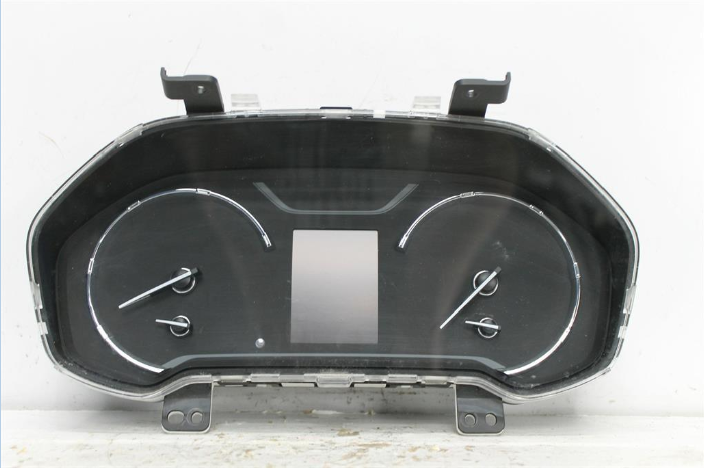 Used LDV, T60 Instrument Cluster Diesel 2.8 Sk8C 07/17 08/21 2018 – image 1 - All Good Parts