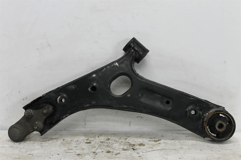 Used Kia, Sportage Right Front Lower Control Arm Sl 05/10 10/15 2012 – image 1 - All Good Parts
