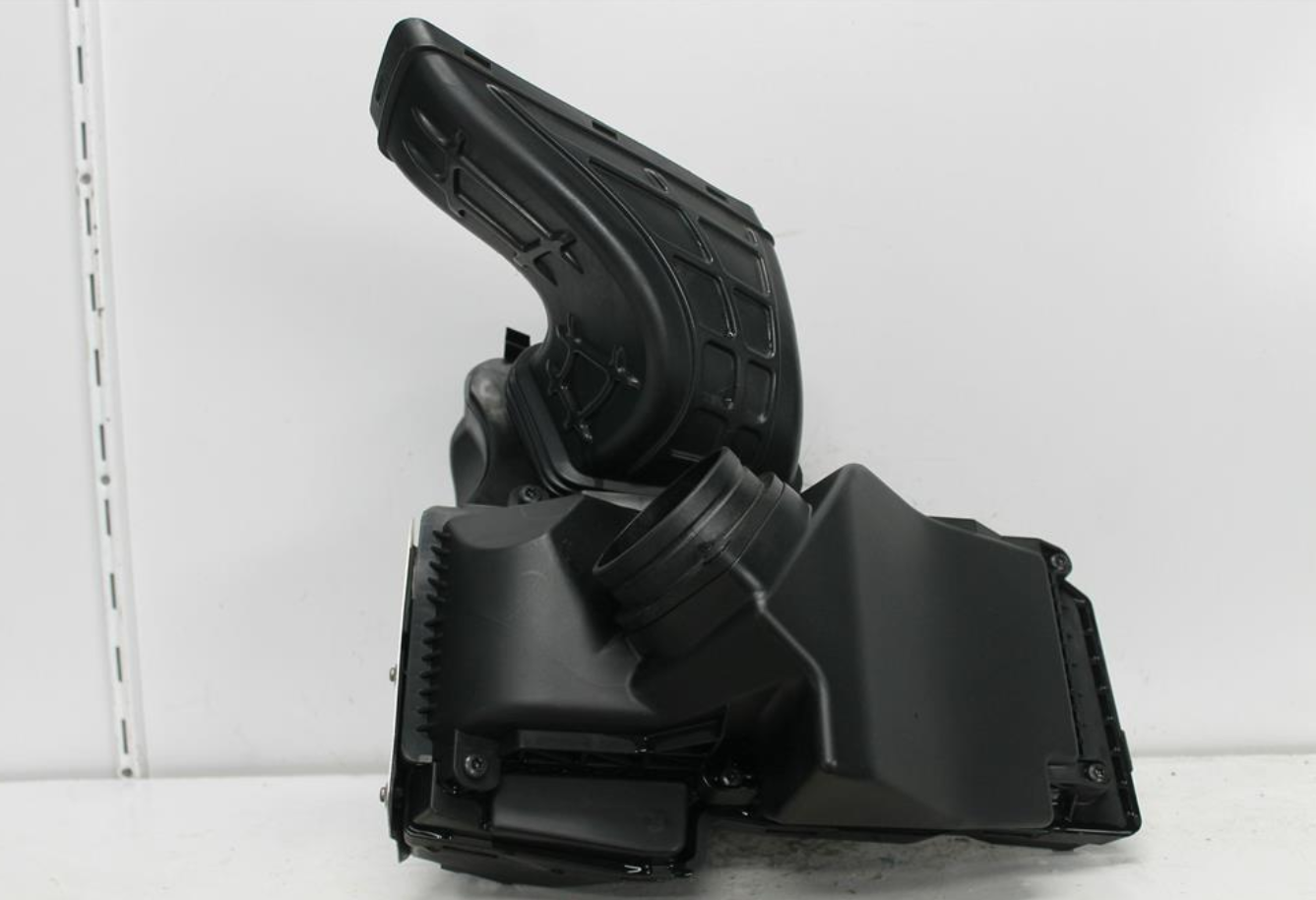 Used Audi, A4 Air Cleaner/Box Air Cleaner B8 8K 1.8/2.0 Petrol 02/08 01/16 2012 – image 1 - All Good Parts