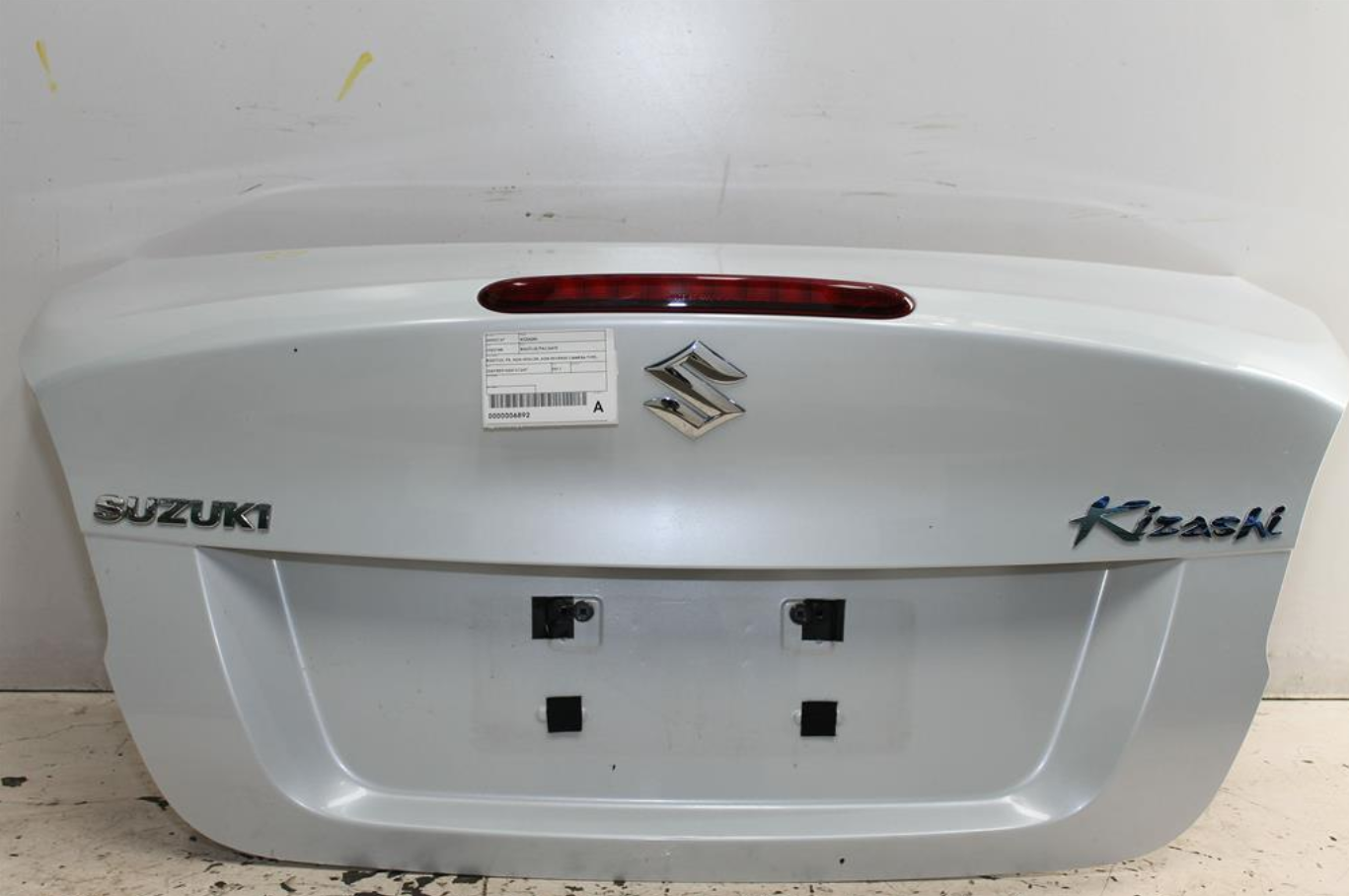 Used Suzuki, Kizashi Bootlid/Tailgate Bootlid Fr Non Spoiler Non Reverse Camera Type 12/09 01/17 2011 – image 1 - All Good Parts
