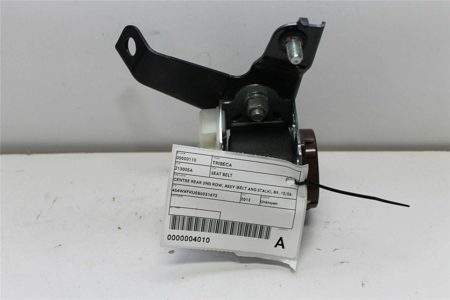 Subaru, Tribeca Seat Belt Centre Rear 2Nd Row Assy (Belt And Stalk) B9 10/06 01/14
