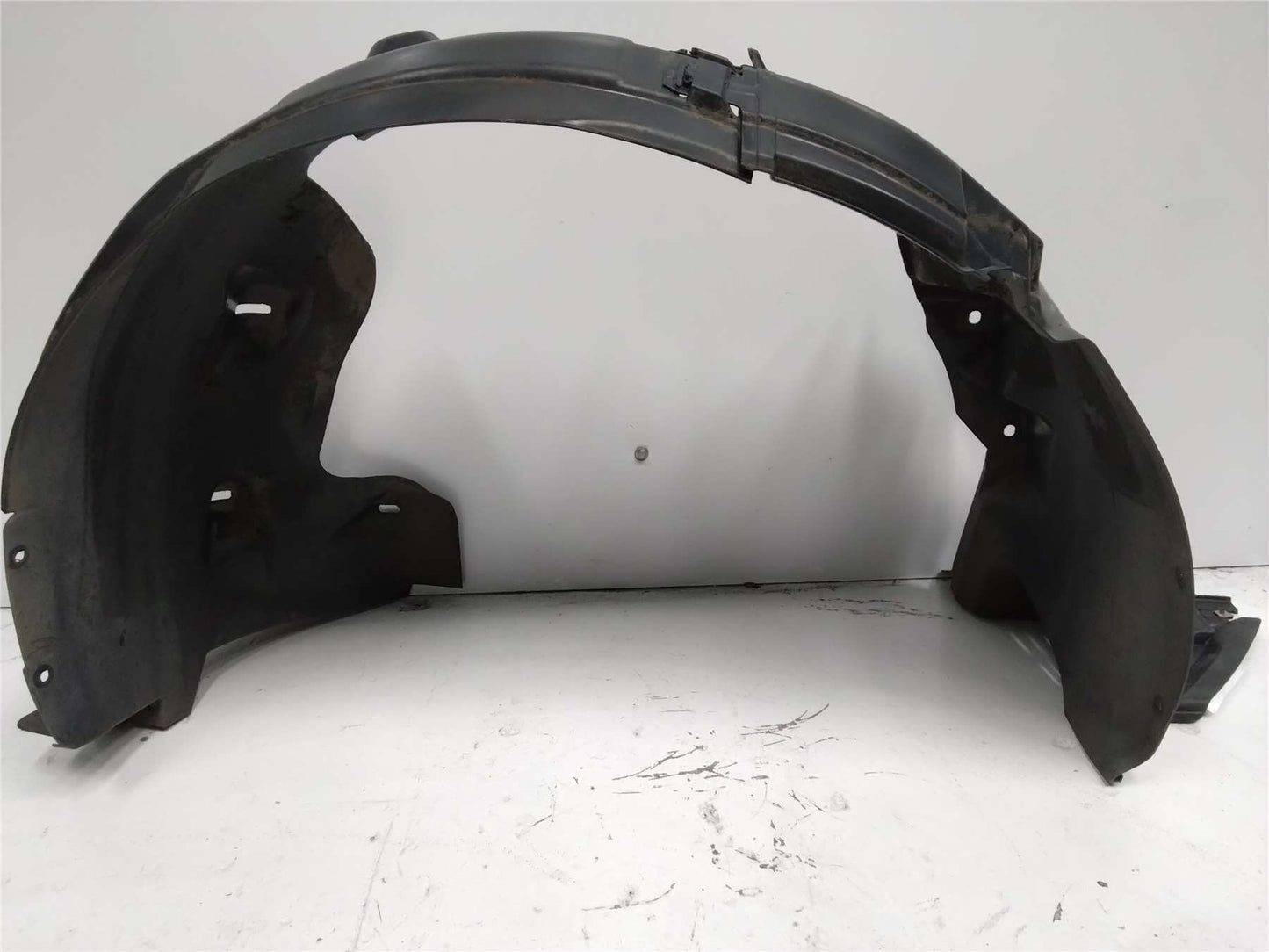 Used Holden, Barina Left Guard Liner Tm Front Cd/Cdx/Ls/Lt 09/11 12/18 2014 – image 1 - All Good Parts