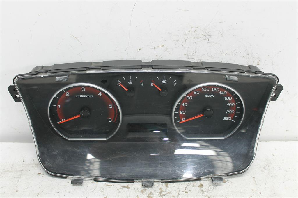 Used Ssangyong, Actyon Instrument Cluster Instrument Cluster Diesel Auto T/M 4Wd 150 Series 01/12 01/17 2012 – image 1 - All Good Parts