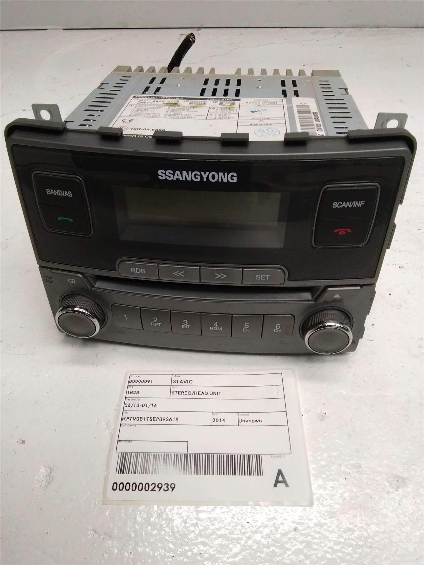 Used Ssangyong, Stavic Stereo/Head Unit 06/13 01/16 2014 – image 1 - All Good Parts
