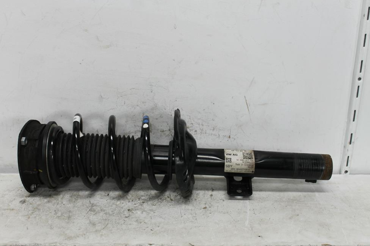 Used Skoda, Kamiq Left Front Strut Nw 06/20 2020 – image 1 - All Good Parts