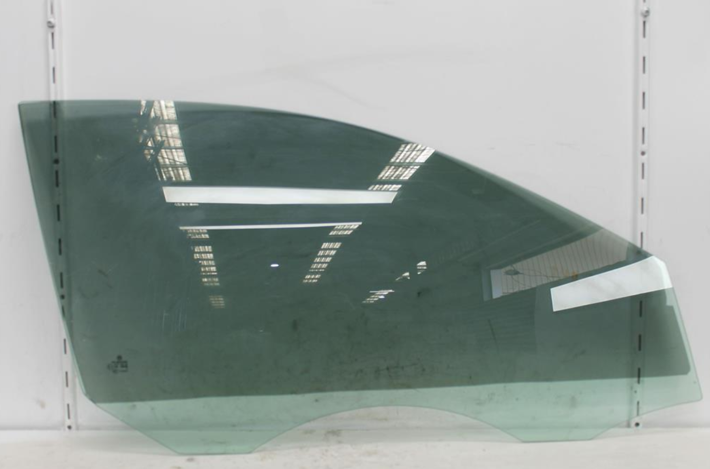 Used Volkswagen, Jetta Right Front Door Window 1B 02/11 12/17 2013 – image 1 - All Good Parts