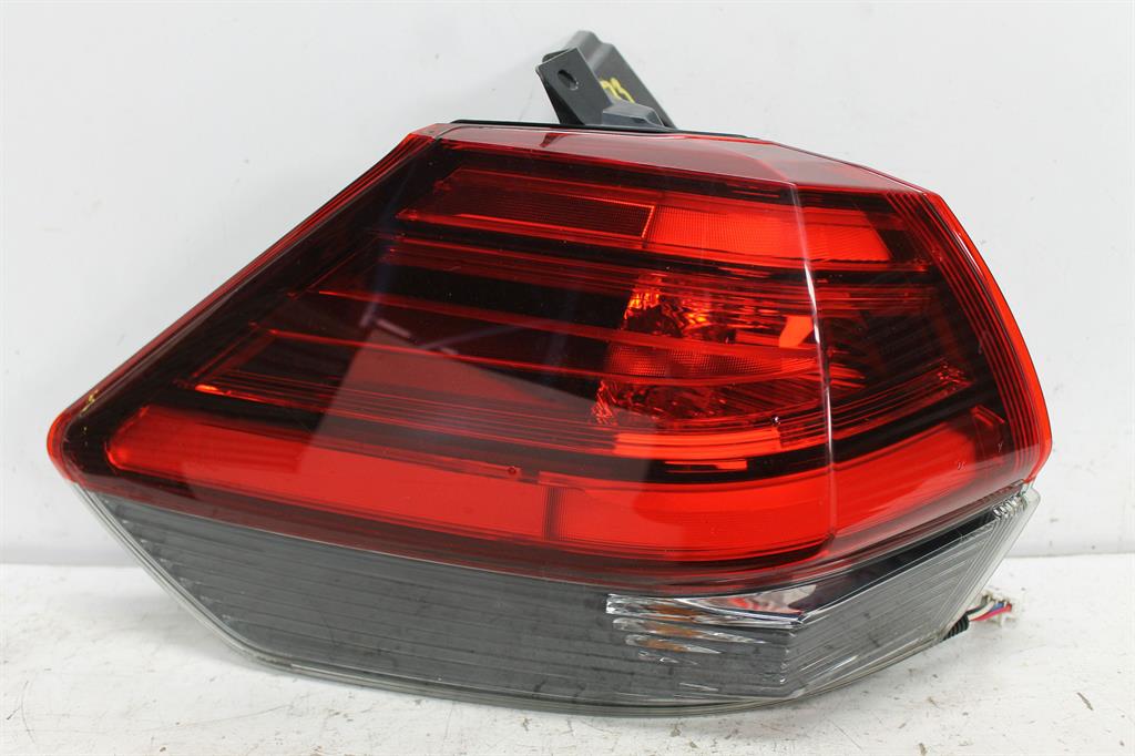 Used Nissan, Xtrail Left Taillight T32 02/17 07/22 2018 – image 1 - All Good Parts