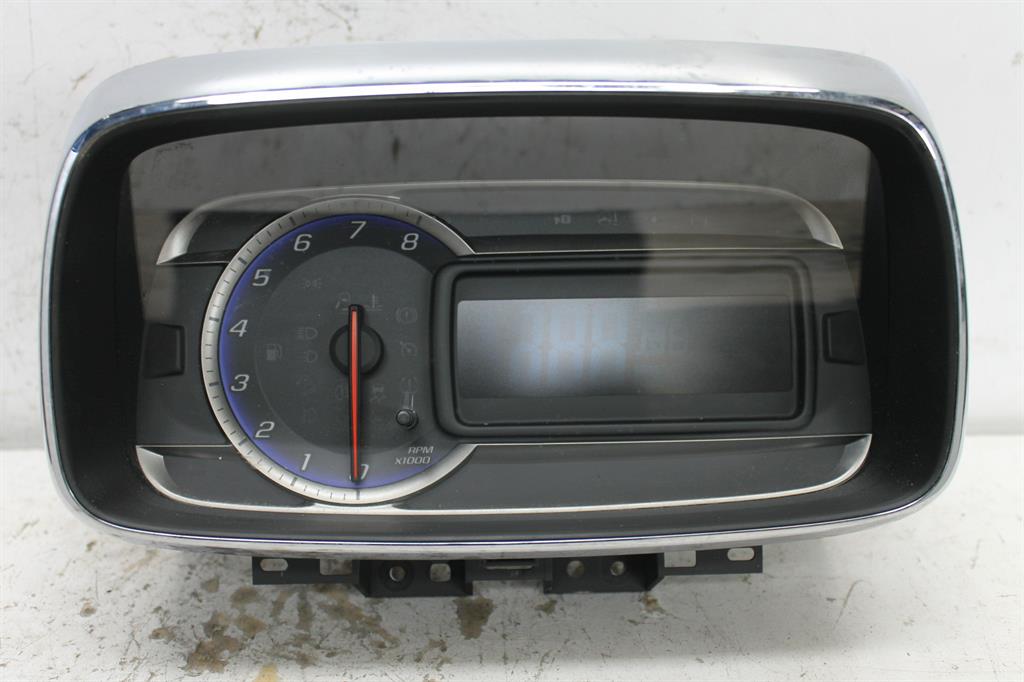 Used Holden, Trax Instrument Cluster Auto T/M Tj Series 08/13 09/16 2015 – image 1 - All Good Parts
