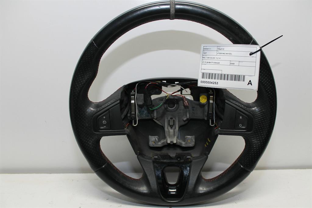 Used Renault, Trafic Steering Wheel X83 Van 04/04 12/14 2008 – image 1 - All Good Parts